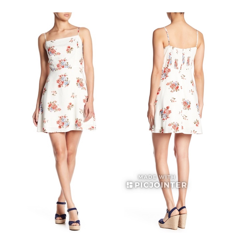 Socialite Smocked Back Skater Dress M Ivory Floral Mini Flowered